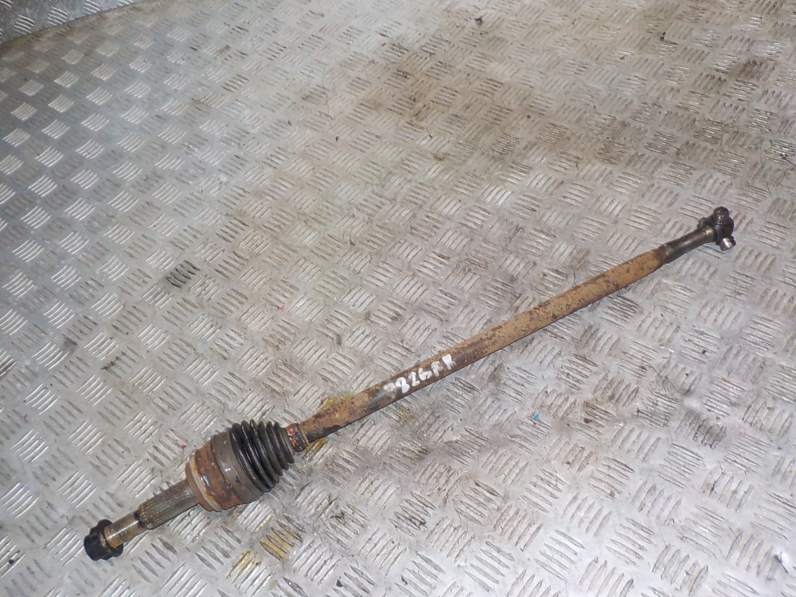 фото Toyota RAV4 Полуось задняя 2006-2013 от нашего магазина